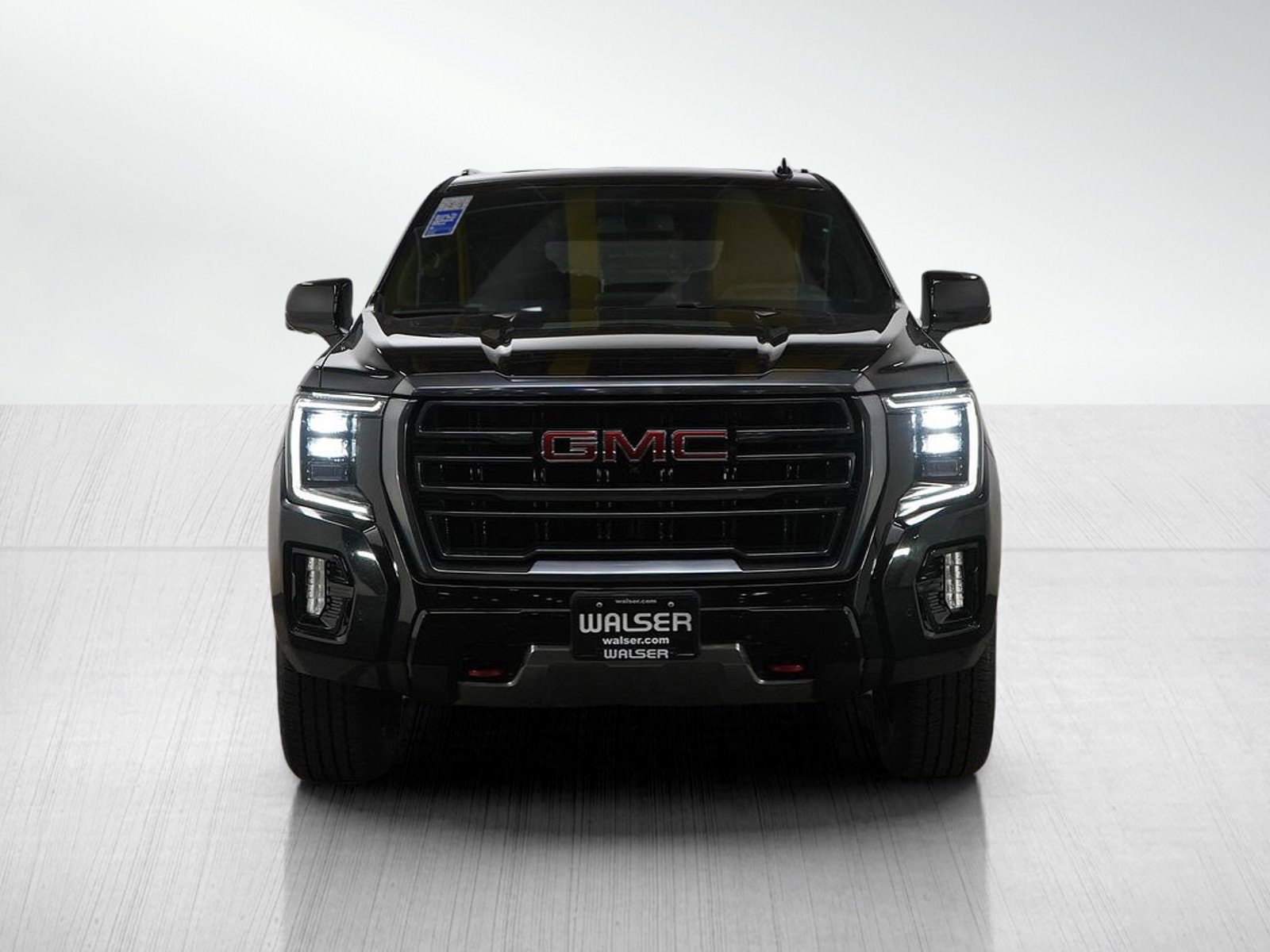 Used 2021 GMC Yukon XL AT4 w/ Technology Package image 8