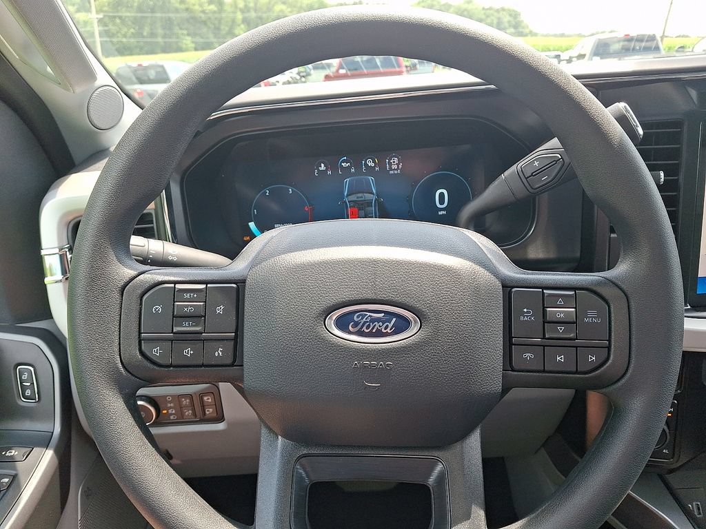 New 2026 Ford F350 XLT w/ XLT Premium Package AWD/4WD image 15