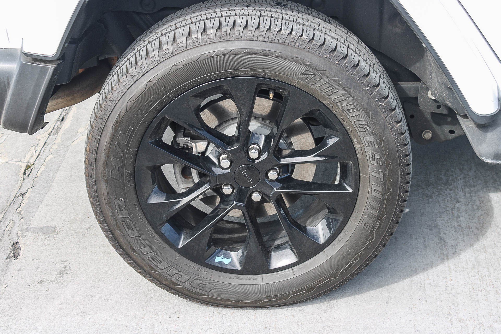 Used 2022 Jeep Wrangler Unlimited Sahara image 12