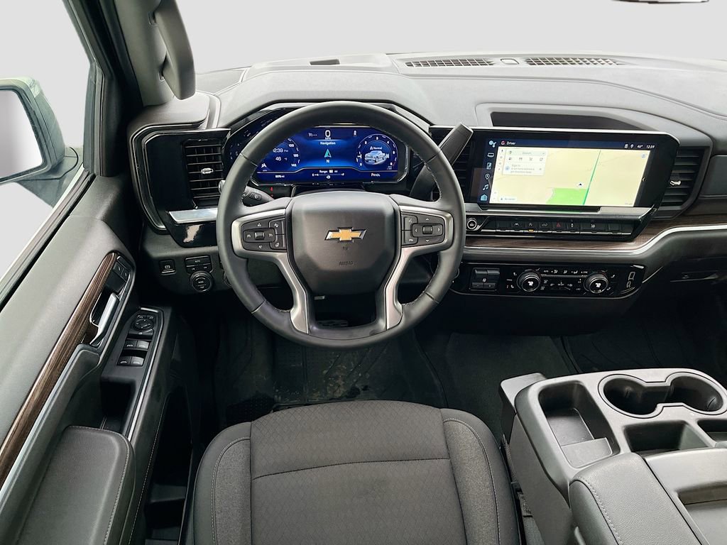 Used 2025 Chevrolet Silverado 1500 LT AWD/4WD image 20