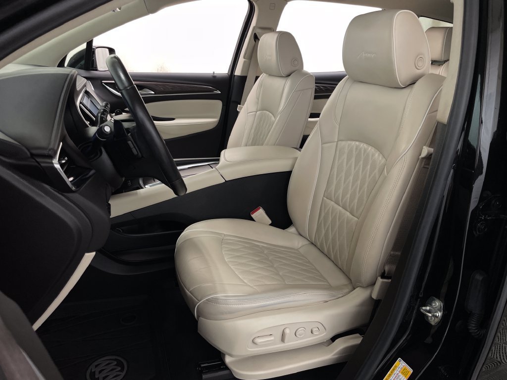 Certified 2022 Buick Enclave Avenir w/ Avenir Technology Package AWD/4WD image 30