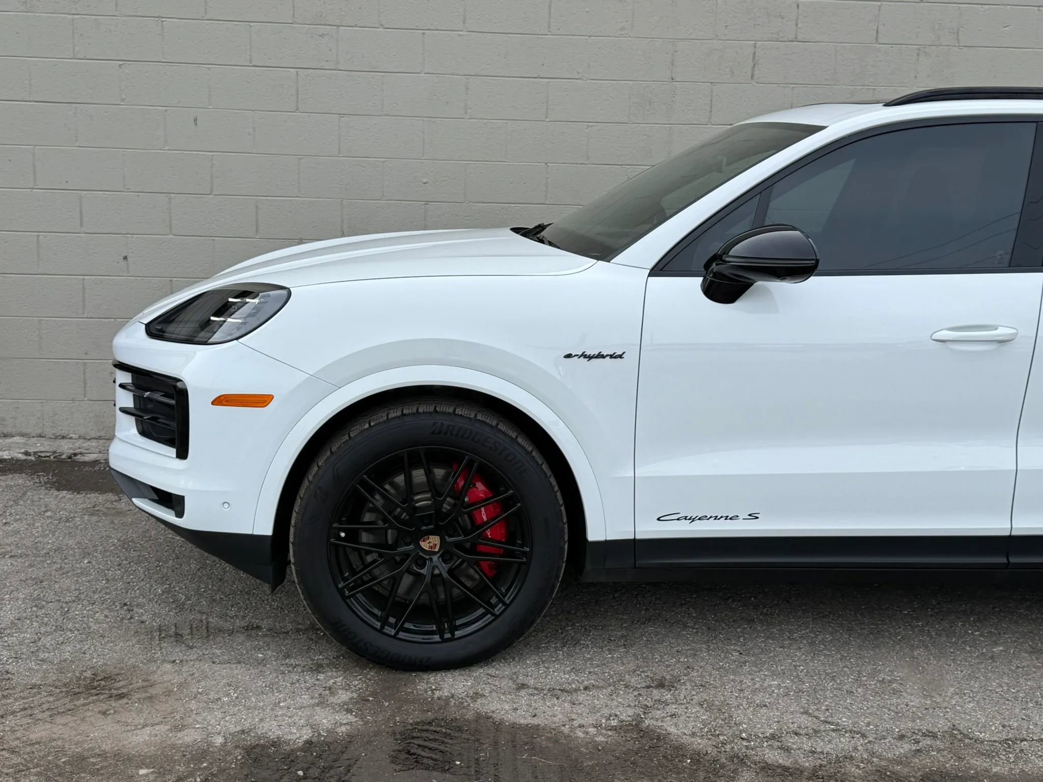 Used 2025 Porsche Cayenne S w/ Premium Package Plus image 7