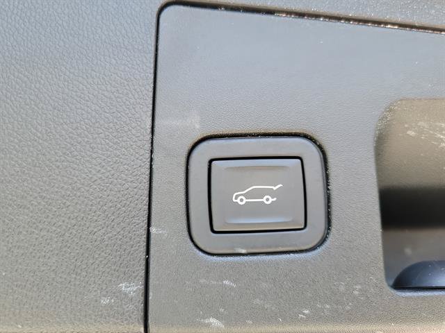 Certified 2024 Cadillac XT4 Premium Luxury AWD/4WD image 7