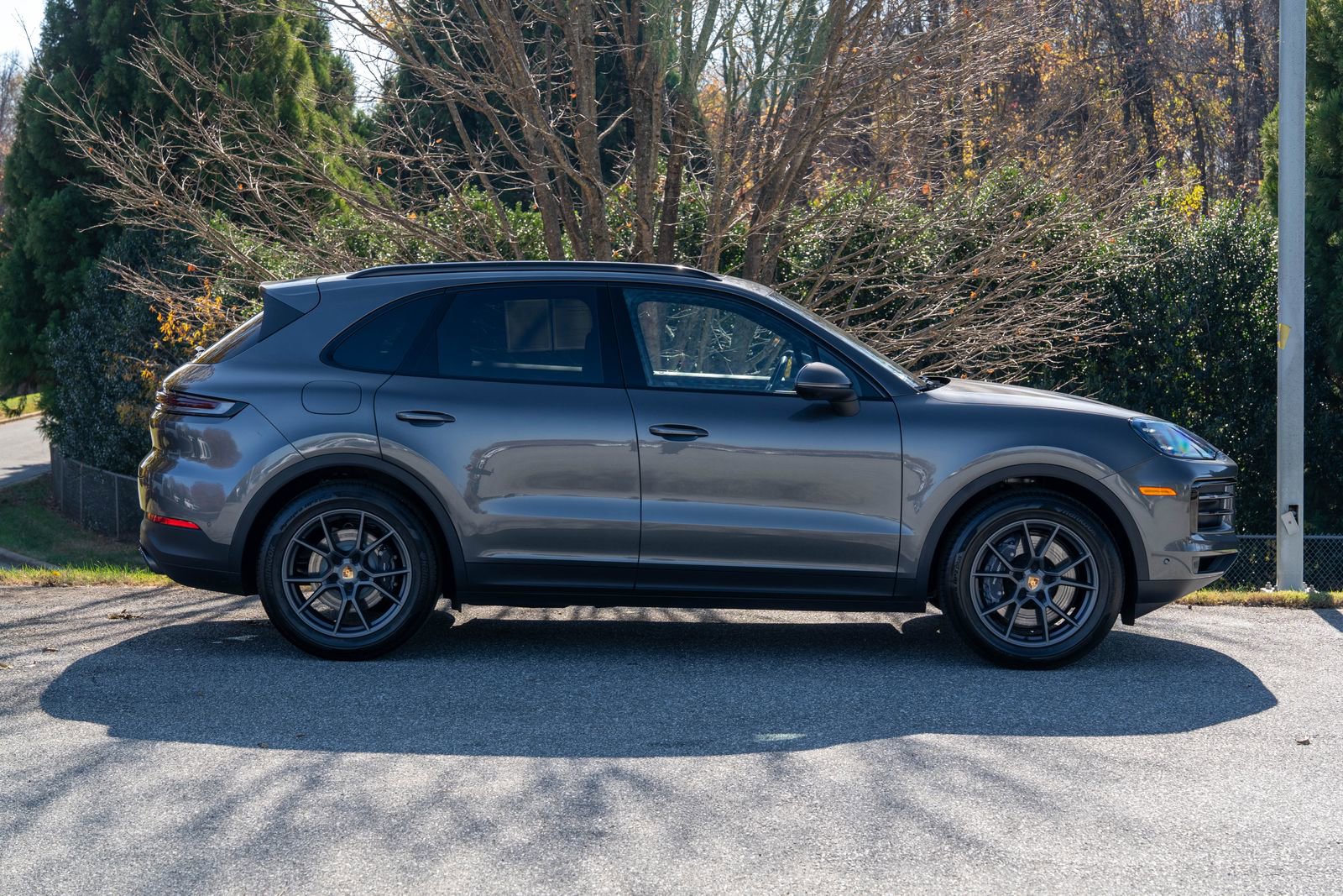 Certified 2025 Porsche Cayenne image 8