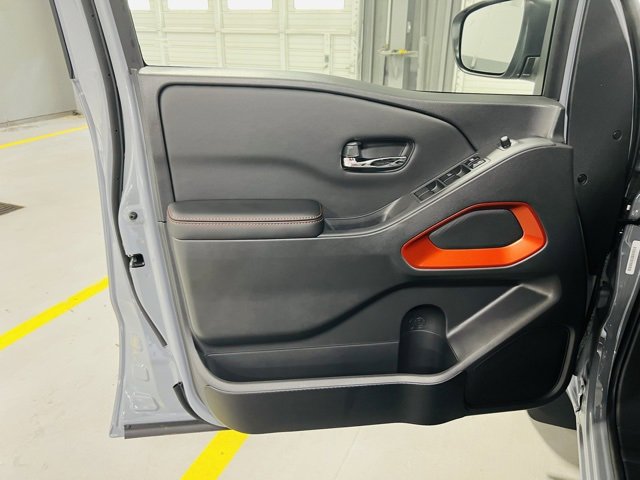 New 2025 Nissan Frontier PRO-4X w/ Interior Protection Package image 22