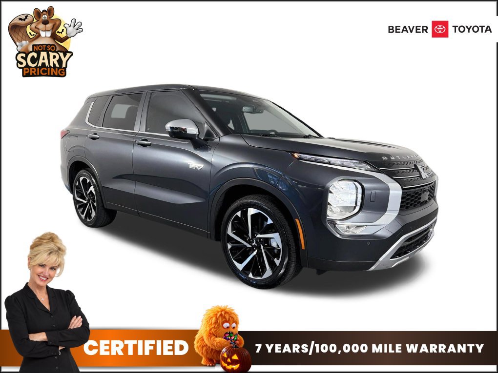 Used 2025 Mitsubishi Outlander SE