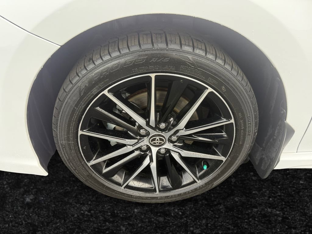 Used 2024 Toyota Camry SE image 9