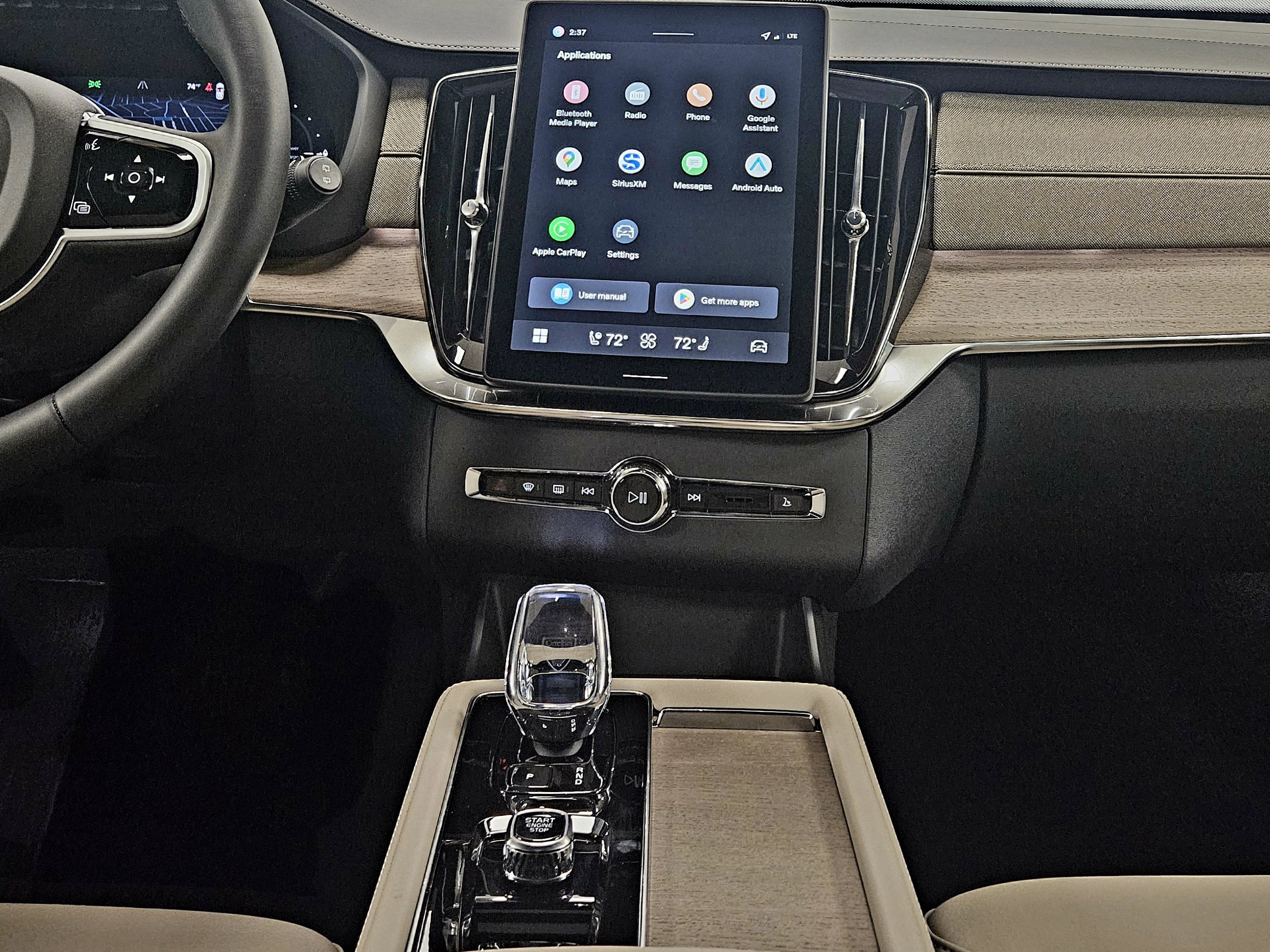 New 2026 Volvo XC90 T8 Plus w/ Protection Package AWD/4WD image 15