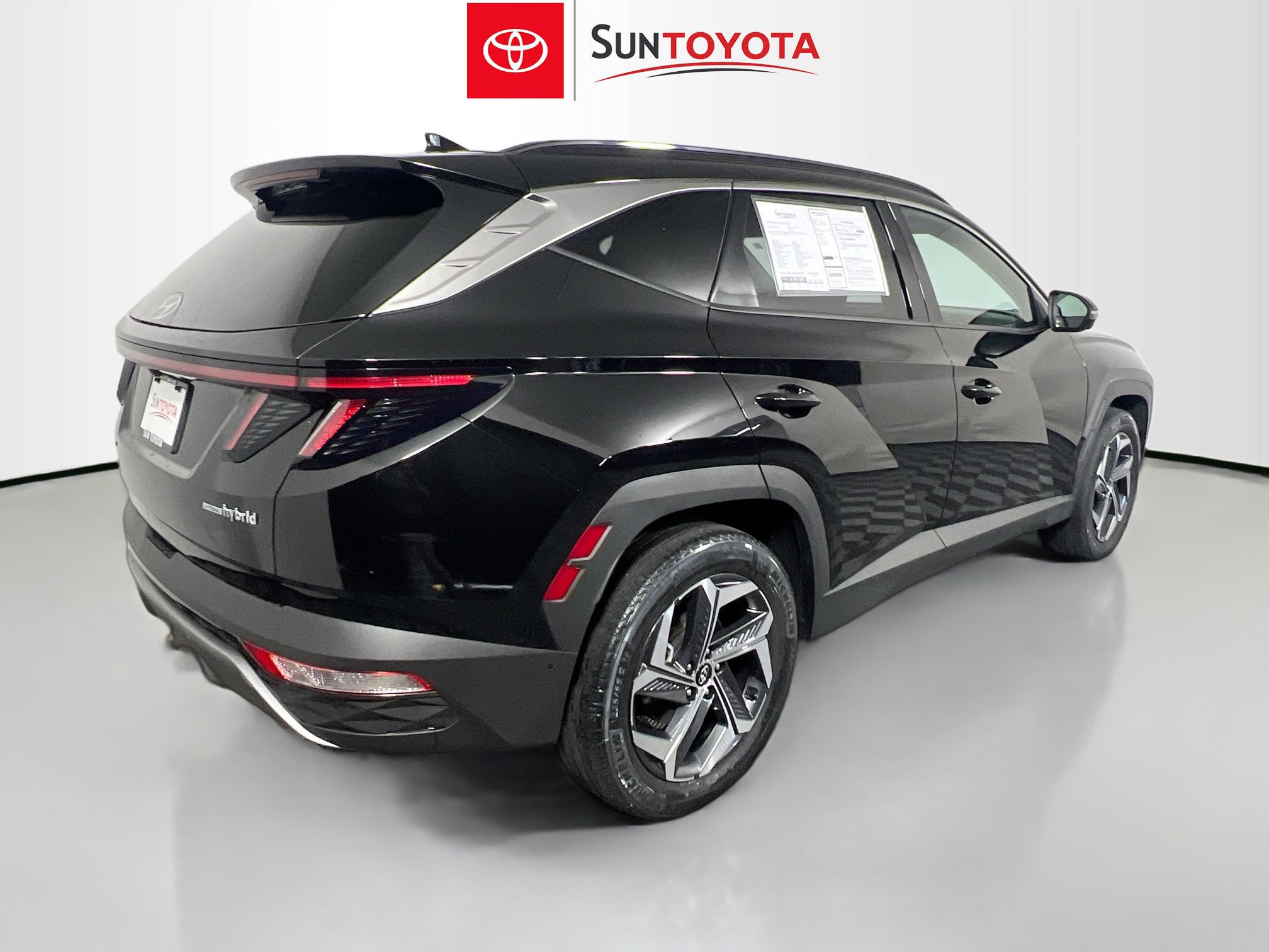 Used 2022 Hyundai Tucson Limited w/ Cargo Package AWD/4WD image 4