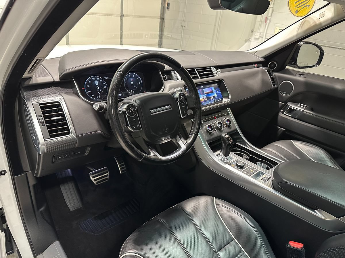 Used 2017 Land Rover Range Rover Sport SVR AWD/4WD image 34