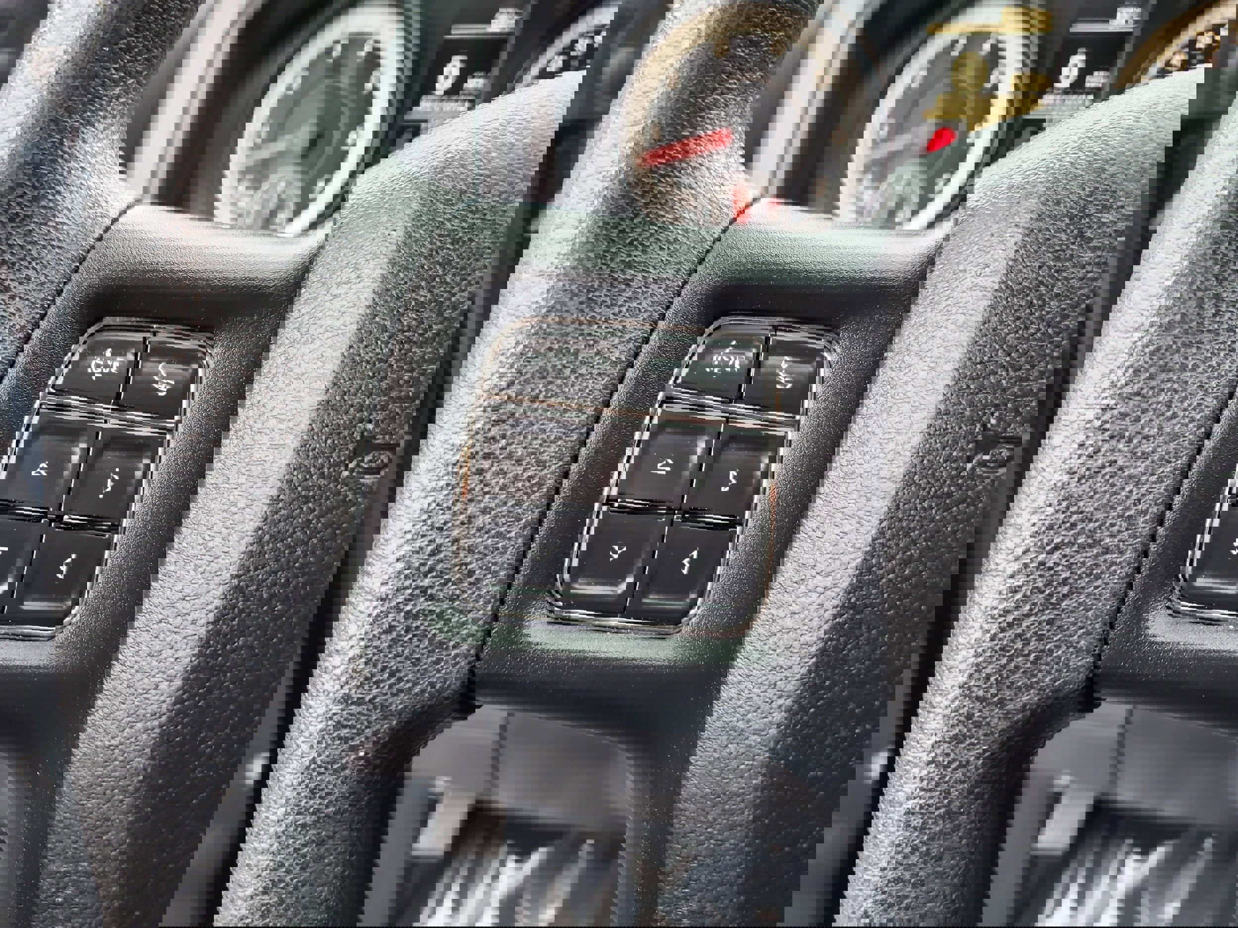 Used 2014 RAM 1500 Express AWD/4WD image 14