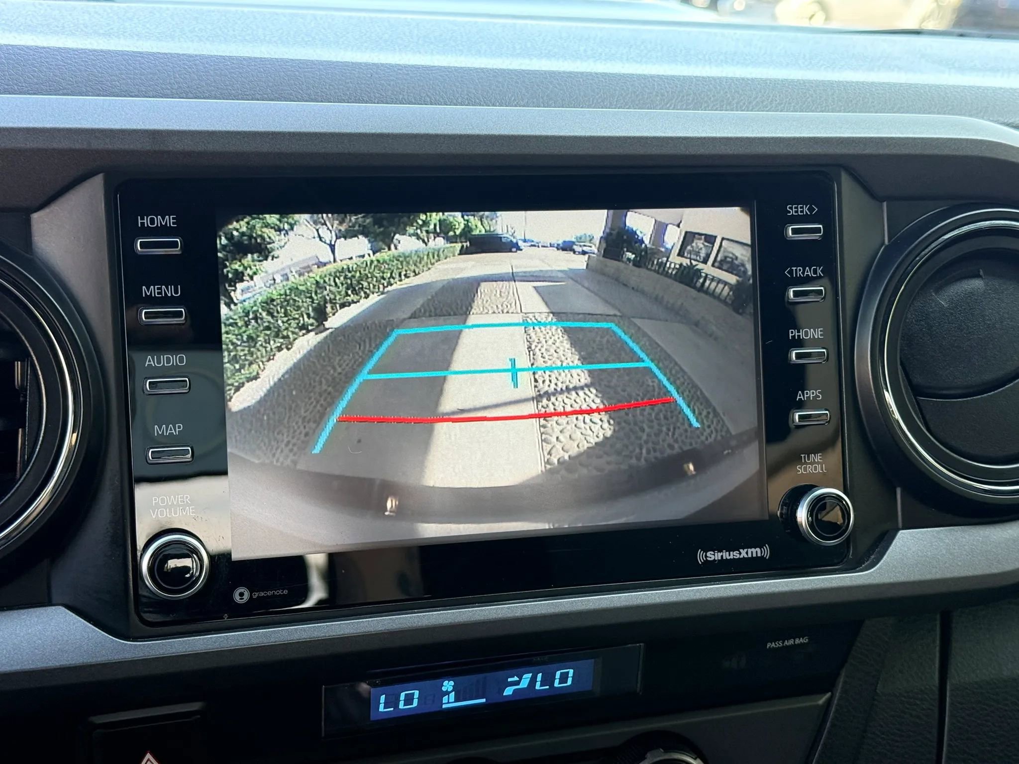 Used 2021 Toyota Tacoma TRD Sport w/ Technology Package image 23