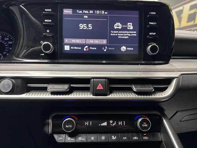 Used 2023 Kia K5 LXS image 10