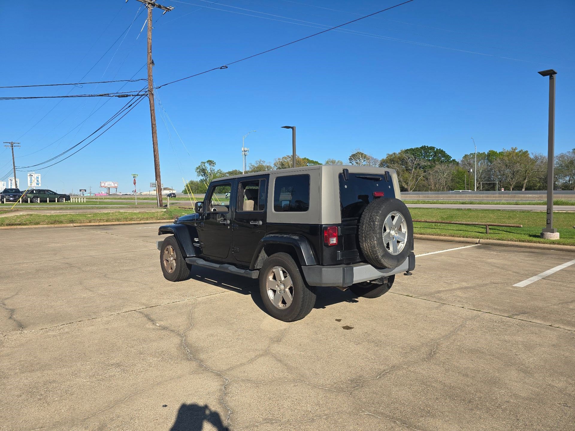 Used 2013 Ford F150 XLT w/ XLT Chrome Pkg image 3