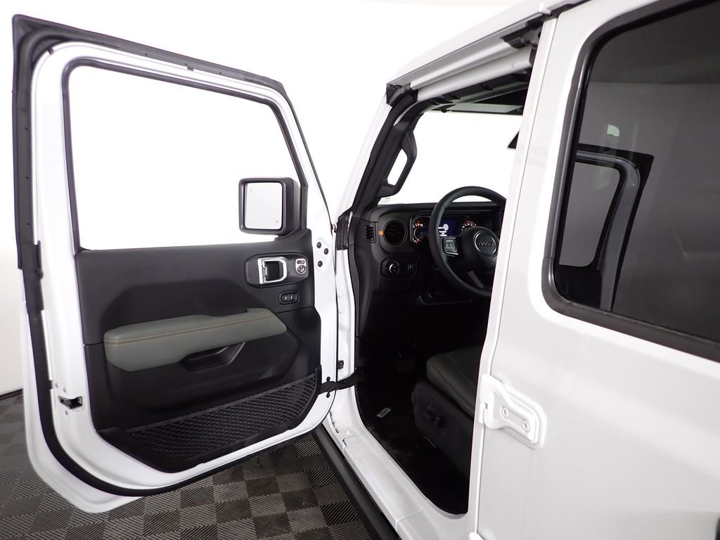 New 2026 Jeep Gladiator Mojave AWD/4WD image 22