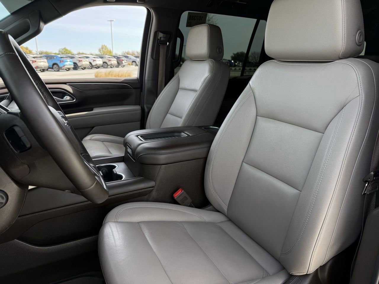 Certified 2024 Chevrolet Suburban LT w/ Luxury Package image 20