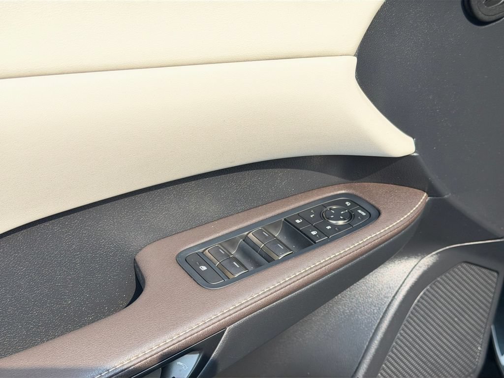Used 2023 Lexus RX 350 Premium w/ Accessory Package AWD/4WD image 13