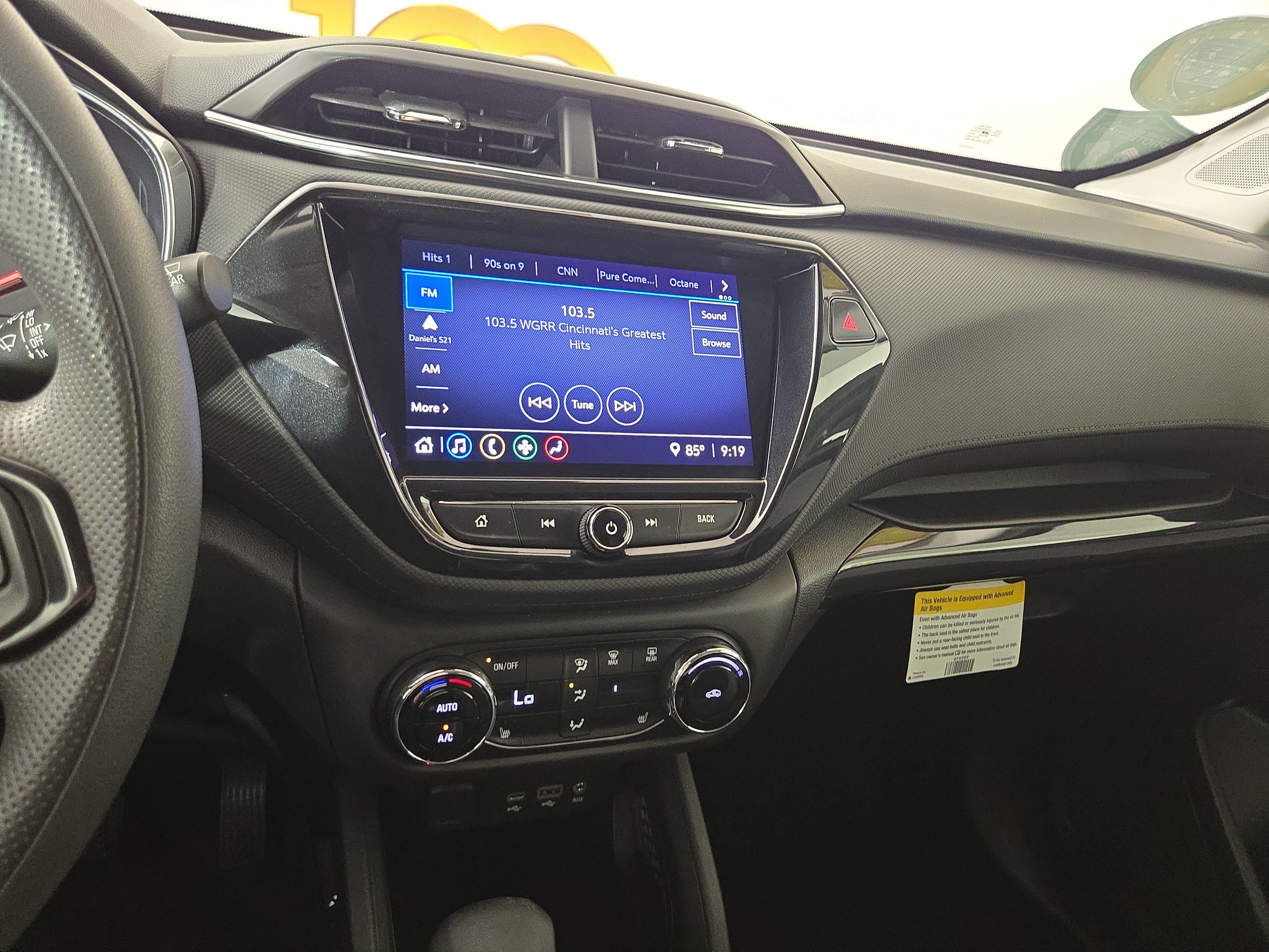 Used 2021 Chevrolet TrailBlazer LT w/ Convenience Package FWD image 20