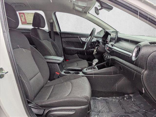 Used 2023 Kia Forte LXS w/ LXS Technology Package image 18