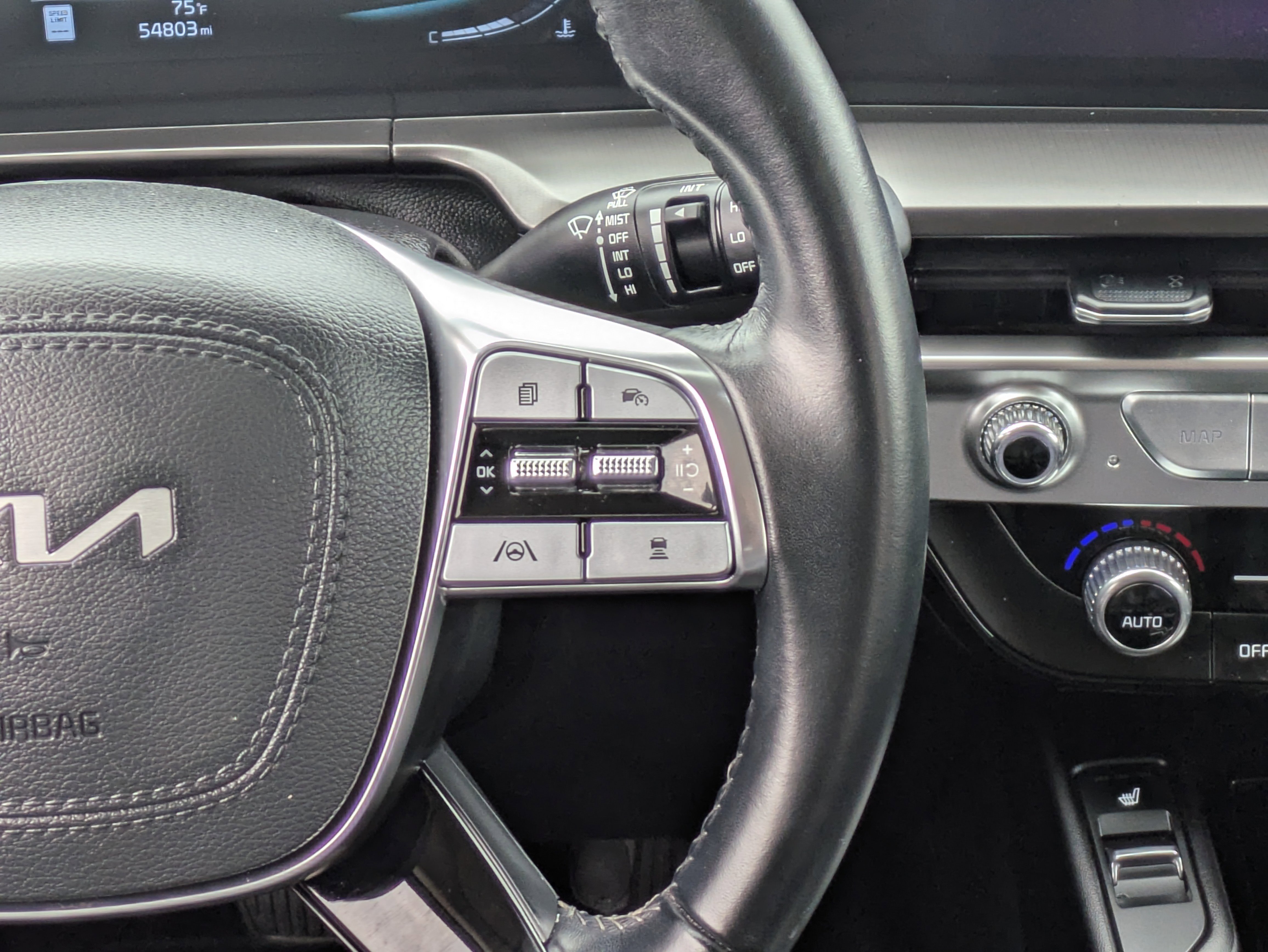Used 2025 Kia Telluride S FWD image 23