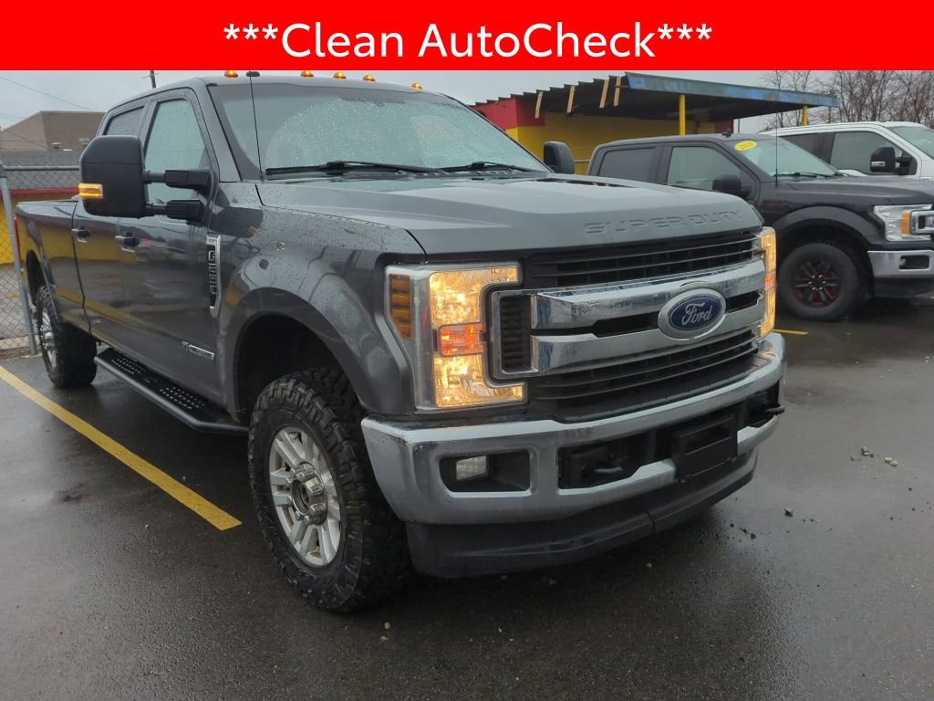 Used 2019 Ford F250 XLT w/ XLT Value Package image 3