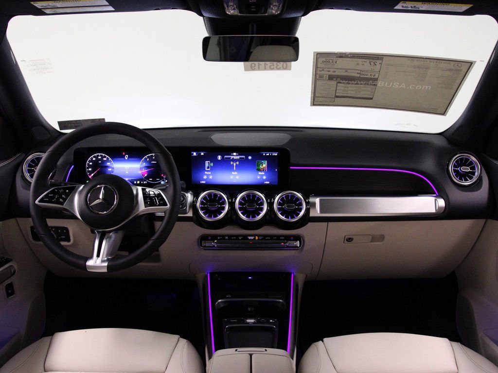 New 2026 Mercedes-Benz GLB 250 4MATIC image 2