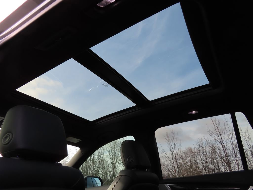 Certified 2024 Cadillac XT6 Premium Luxury AWD/4WD image 5