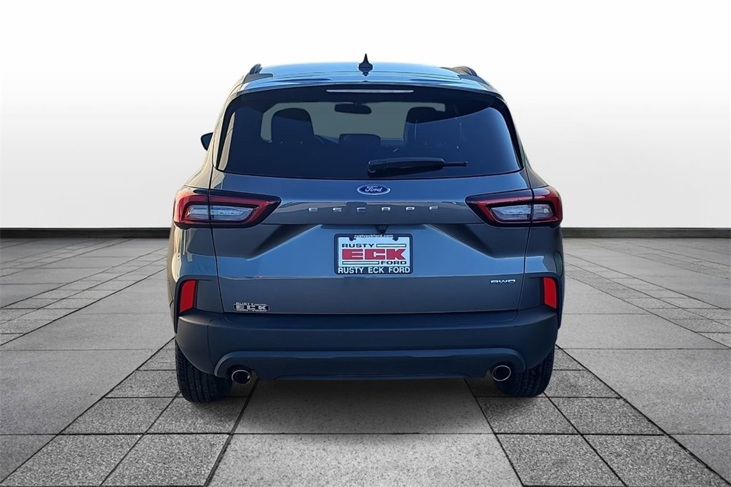 Used 2025 Ford Escape ST-Line image 6