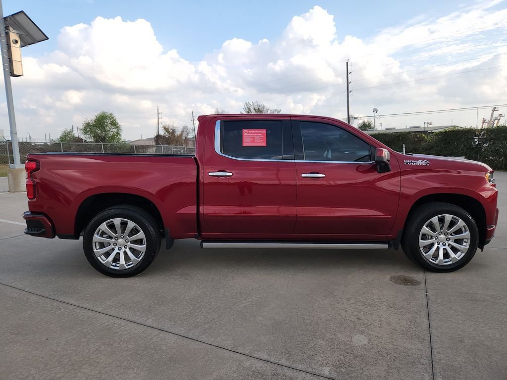 Used 2022 Chevrolet Silverado 1500 High Country w/ Technology Package image 4