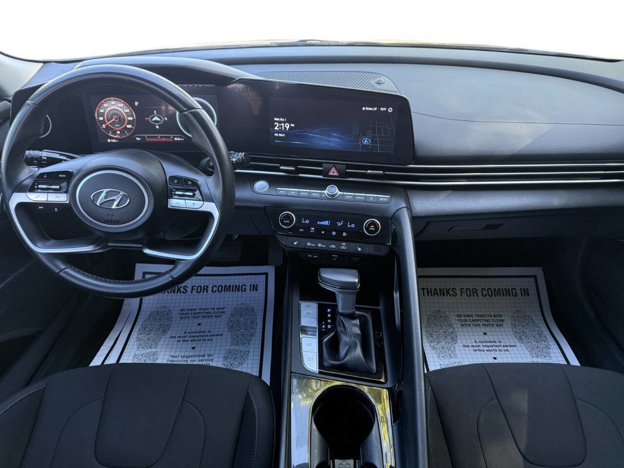 Used 2023 Hyundai Elantra SEL w/ Convenience Package image 9