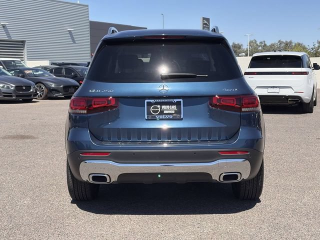 Used 2021 Mercedes-Benz GLB 250 4MATIC w/ Premium Package image 7