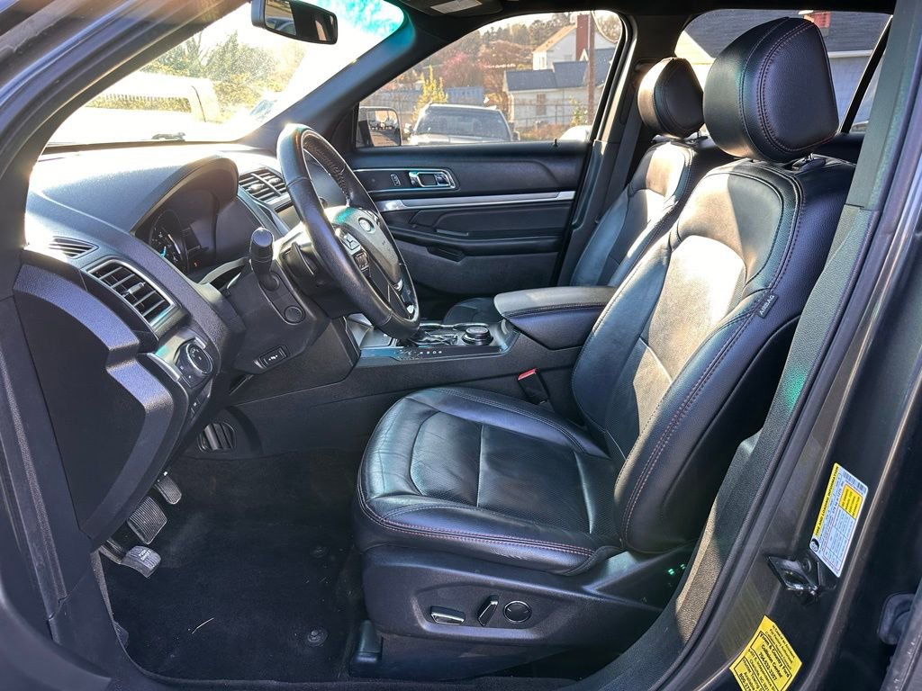 Used 2016 Ford Explorer Sport w/ Equipment Group 401A AWD/4WD image 11