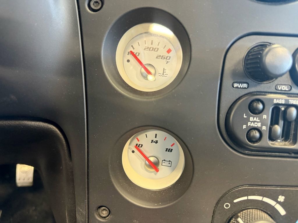 Used 2004 Dodge Viper SRT-10 image 40