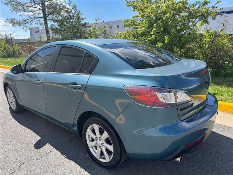 Used 2010 MAZDA MAZDA3 i Touring FWD image 8