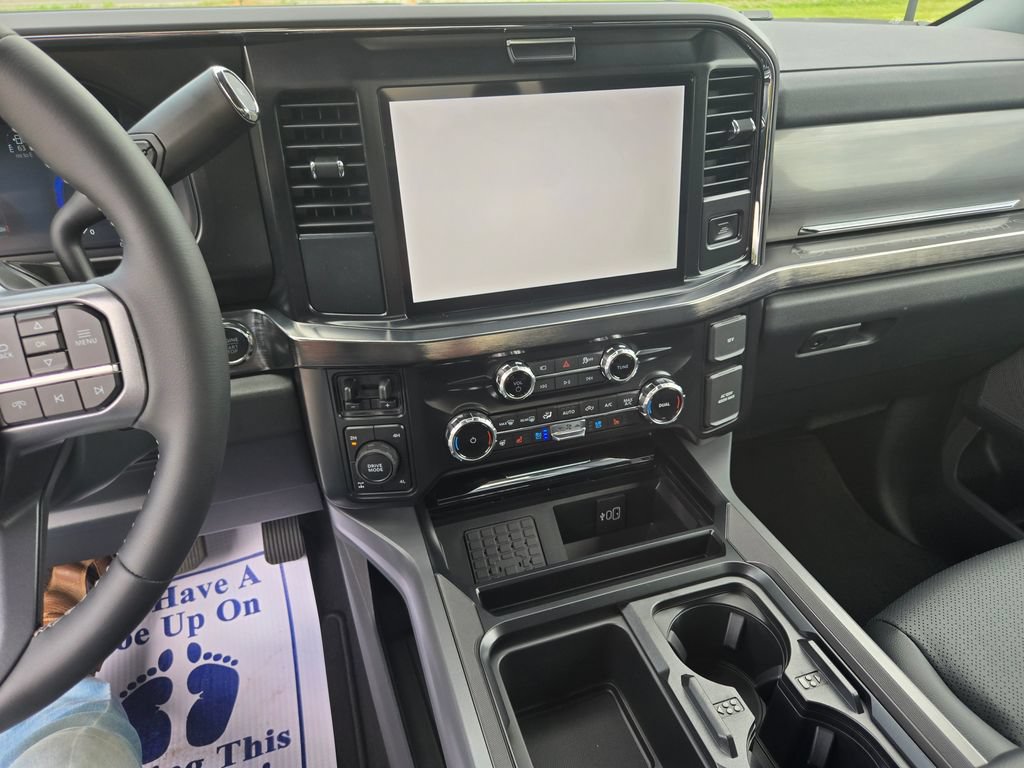 New 2027 Ford F250 Lariat AWD/4WD image 9