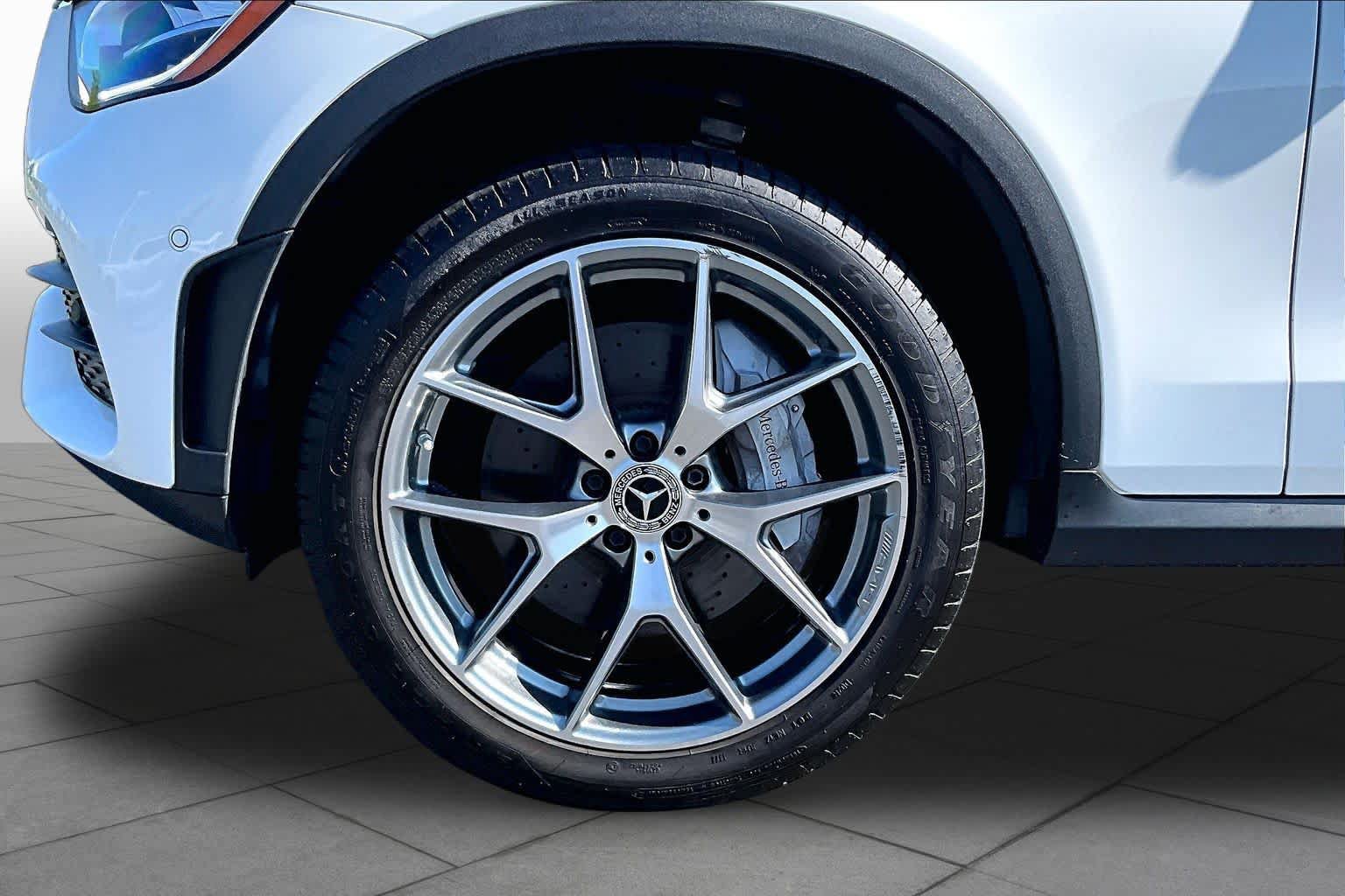 Used 2022 Mercedes-Benz GLC 300 4MATIC image 10