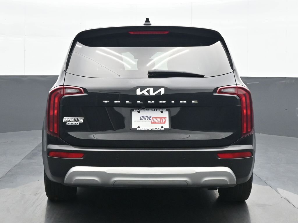 Used 2022 Kia Telluride LX image 5