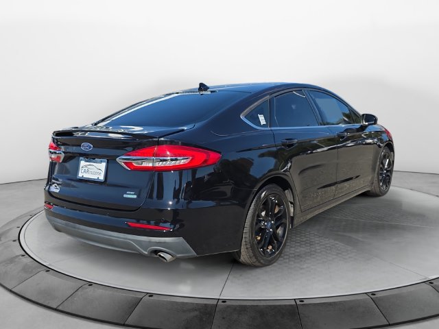 Used 2020 Ford Fusion SE FWD image 5