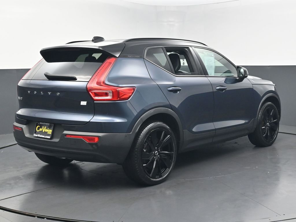 Used 2022 Volvo XC40 P8 Recharge Plus AWD/4WD image 4