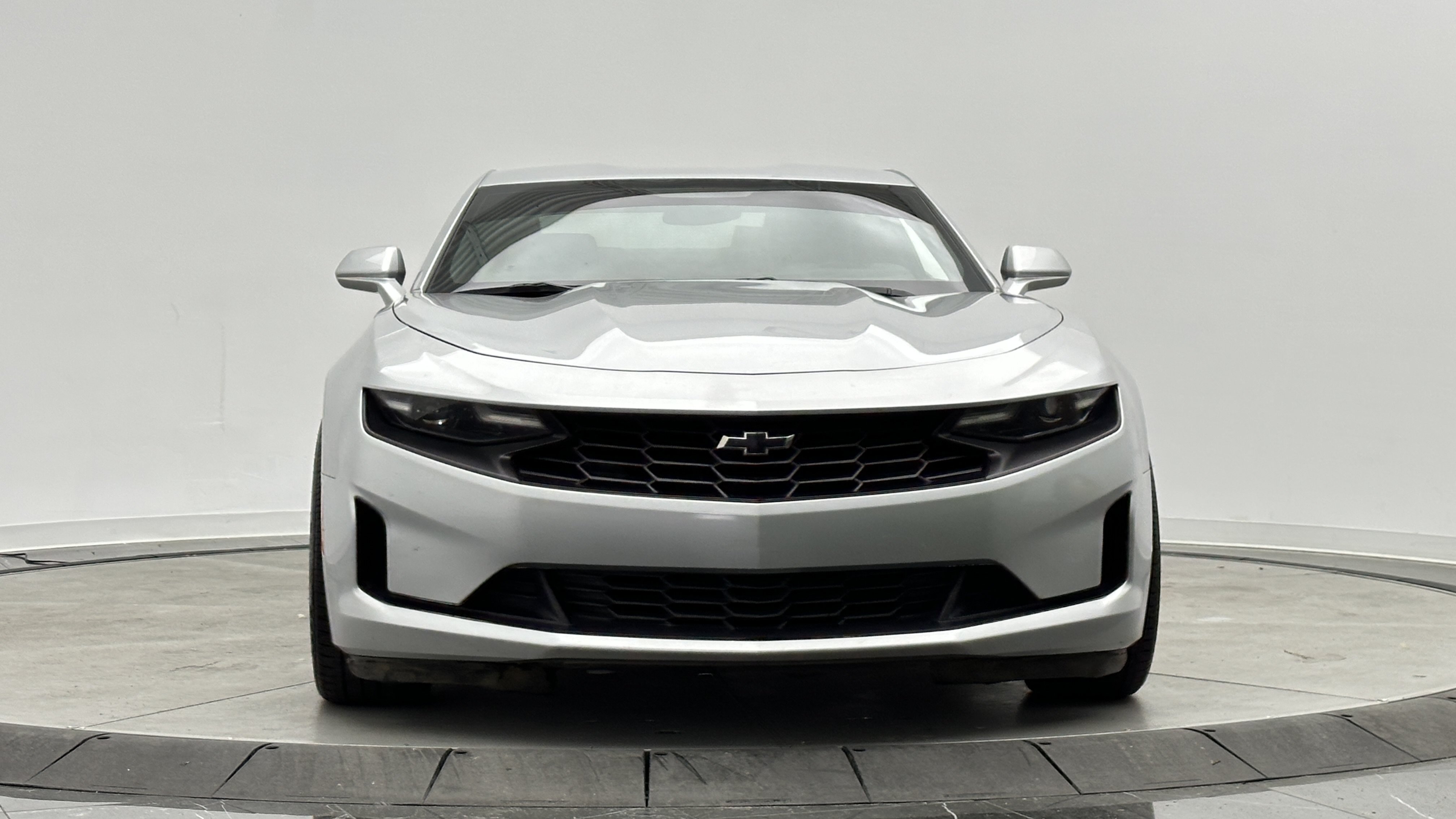 Used 2019 Chevrolet Camaro LS RWD image 2