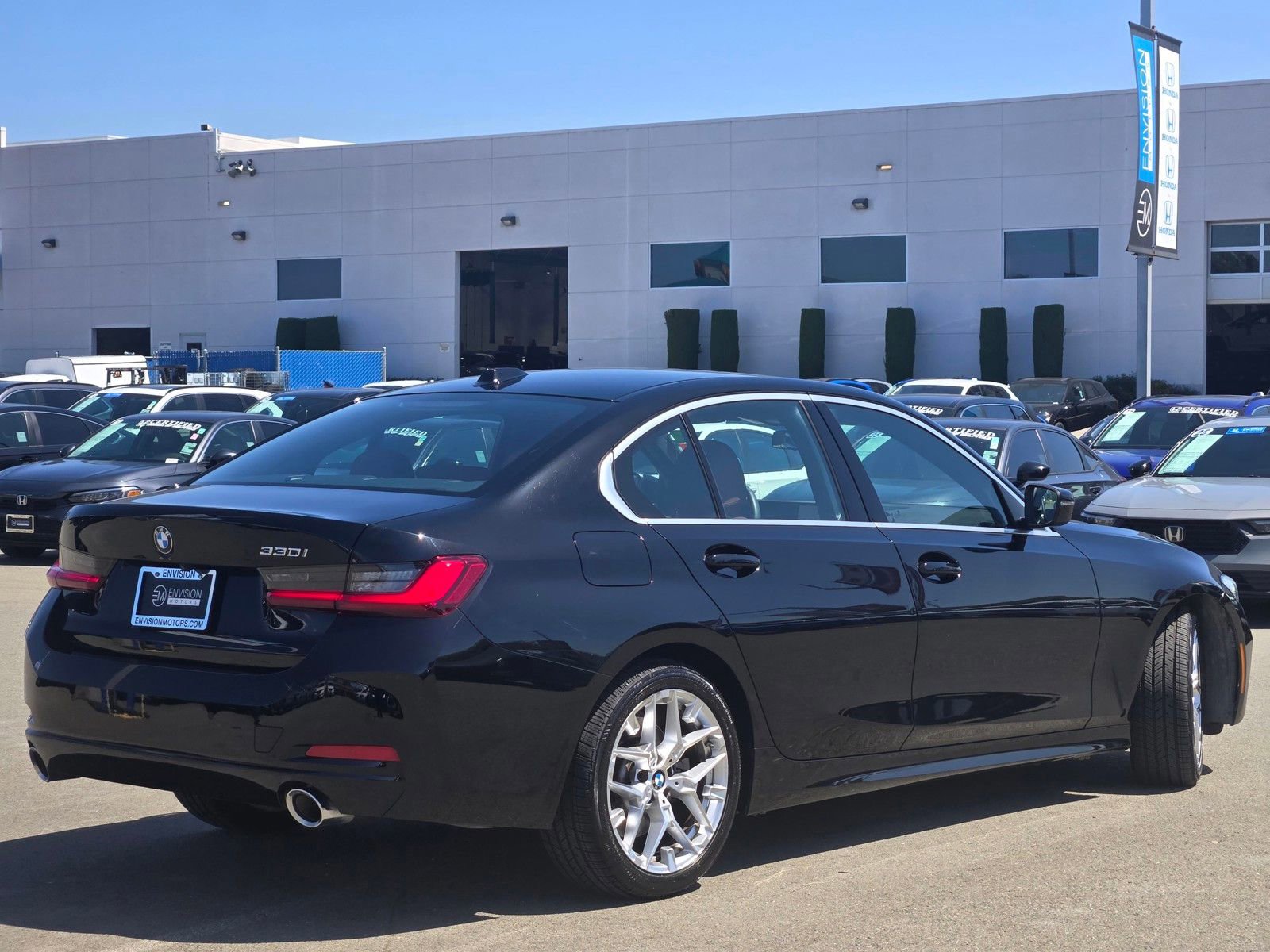 Used 2025 BMW 330i Sedan RWD image 7