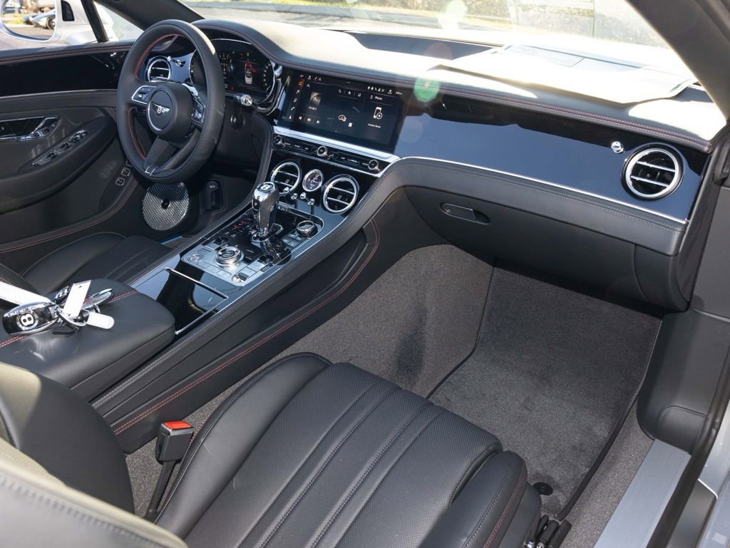 New 2026 Bentley Continental GTC AWD/4WD image 4