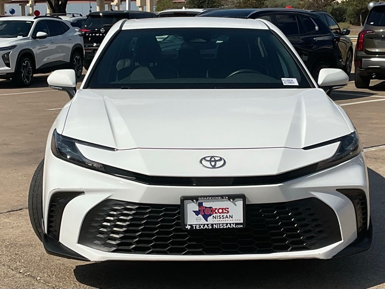 Used 2025 Toyota Camry SE FWD image 2