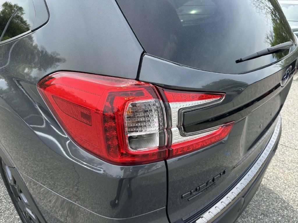 Used 2023 Subaru Ascent Onyx Edition AWD/4WD image 8