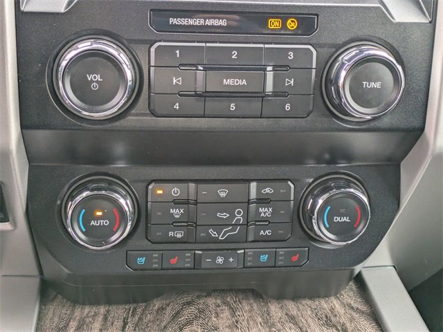 Used 2019 Ford F250 Lariat w/ Chrome Package image 22