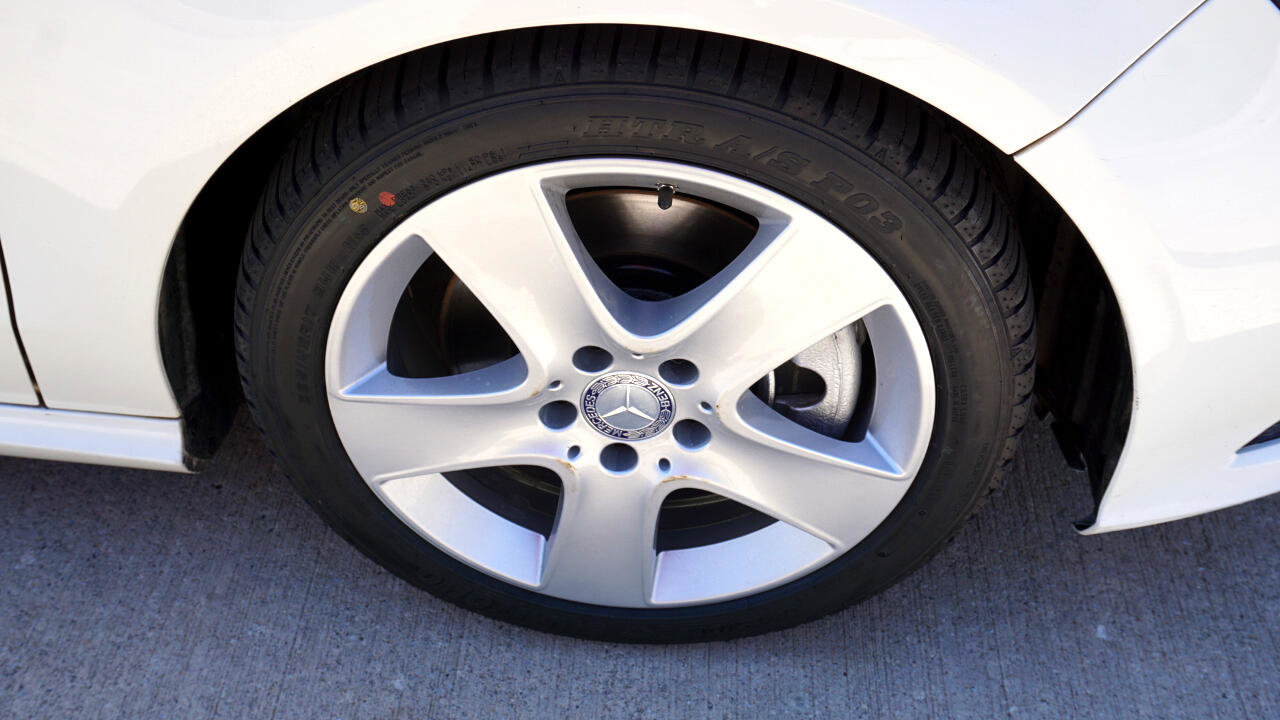 Used 2015 Mercedes-Benz CLA 250 image 12