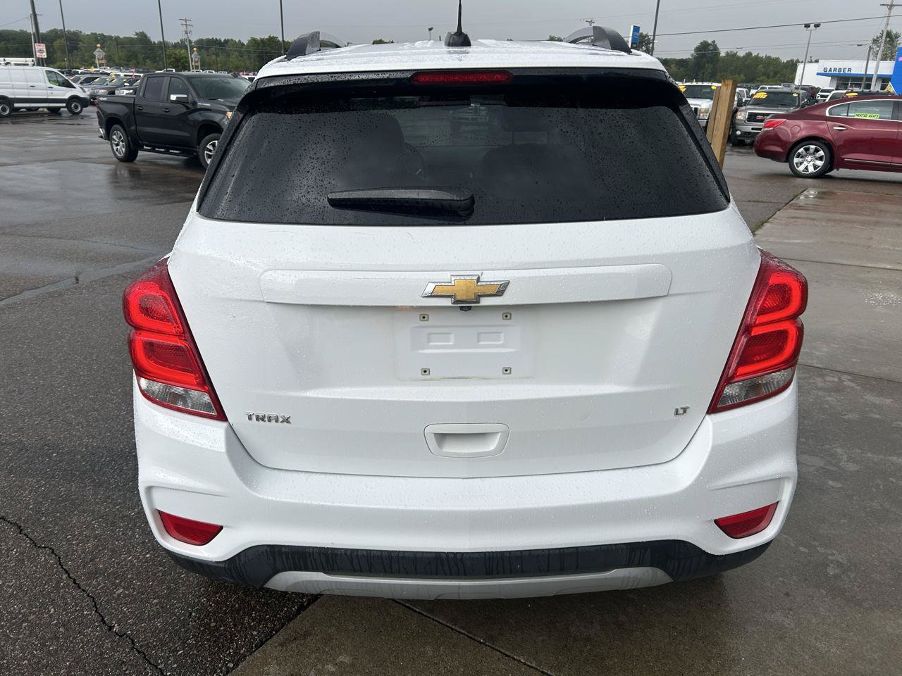 Used 2018 Chevrolet Trax LT w/ LT Convenience Package FWD image 6
