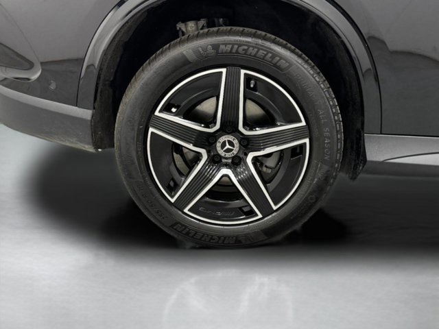 Certified 2025 Mercedes-Benz GLC 300 4MATIC image 8