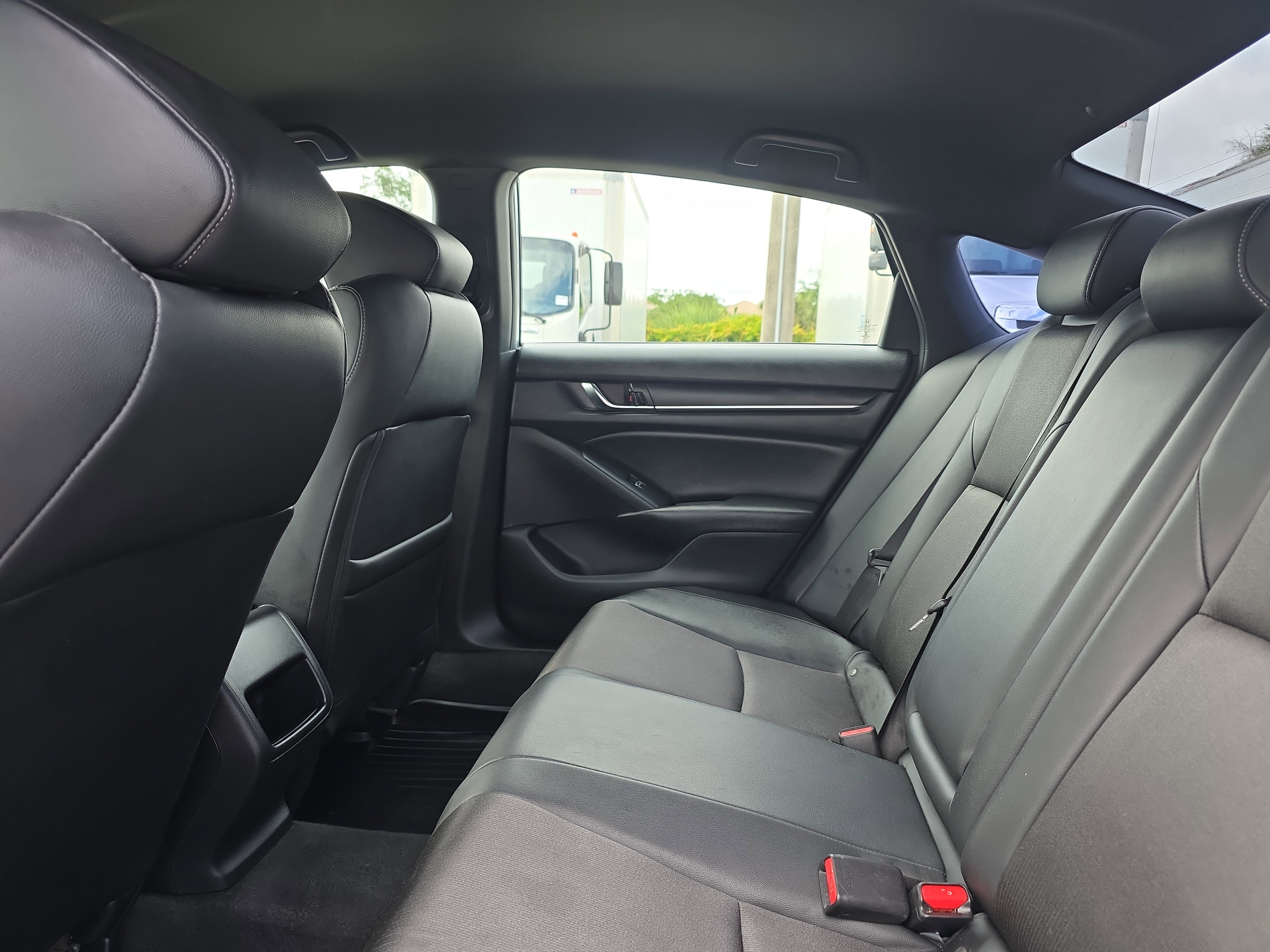 Used 2020 Honda Accord Sport image 16