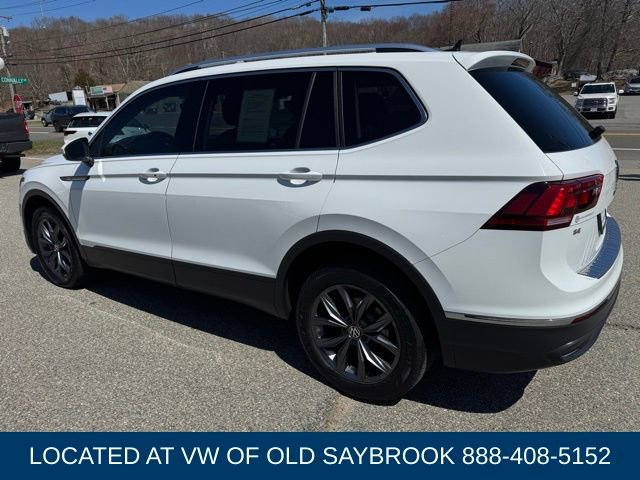 Used 2022 Volkswagen Tiguan SE w/ Panoramic Sunroof Package image 7